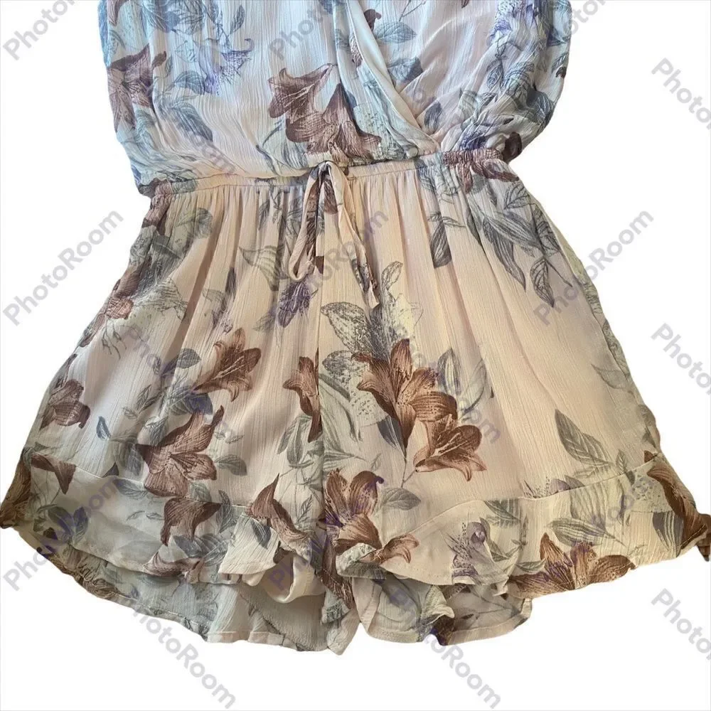 NWT ONE CLOTHING Ruffle Cap Sleeve Romper